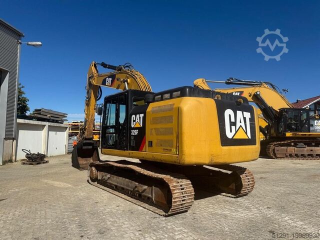 Máy xúc bánh xích Caterpillar 326F LN