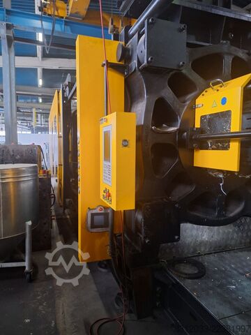 Mašina za brizganje plastike CHEN HSONG JM1200-C3-SVP/2