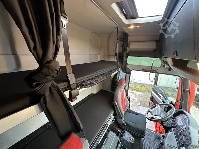 Camión jumbo MAN 26.440 6x2