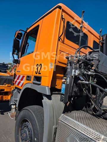 Autre MERCEDES-BENZ Actros 2036 / 4x4 Allrad / kommunal Winterdienst