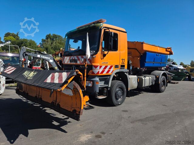 Lain MERCEDES-BENZ Actros 2036 / 4x4 Allrad / kommunal Winterdienst
