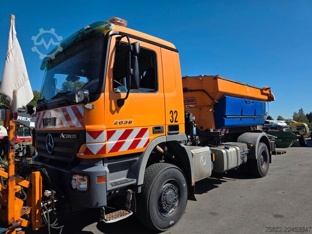 Lain MERCEDES-BENZ Actros 2036 / 4x4 Allrad / kommunal Winterdienst