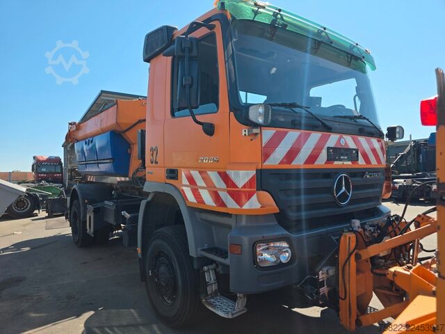 Lain MERCEDES-BENZ Actros 2036 / 4x4 Allrad / kommunal Winterdienst