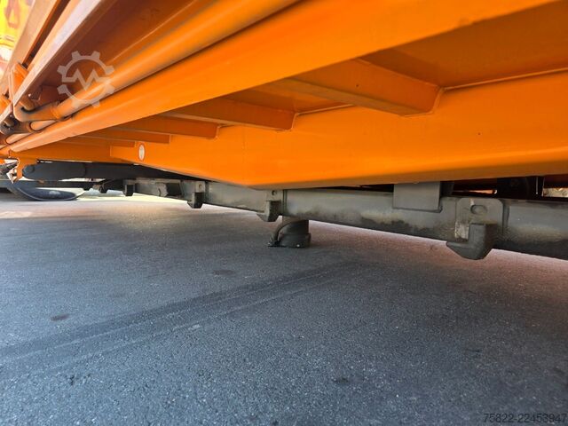 Lain MERCEDES-BENZ Actros 2036 / 4x4 Allrad / kommunal Winterdienst