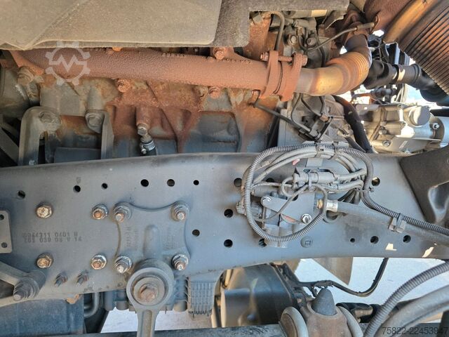 Lain MERCEDES-BENZ Actros 2036 / 4x4 Allrad / kommunal Winterdienst