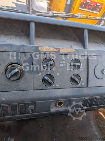 Camion-benne tricar MAN 8-174 / Hiab 045 Kran / Kipper Meiler