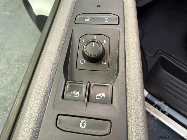 Kleinbus VW T6.1 Kombi 9 Sitze Klima 2xPDC 2.Hand Unfallfrei