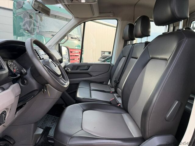 Pick-up van VW Crafter Pritsche 35 DOKA mittellang RWD AHK