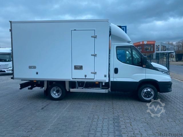 Iveco Daily 50C18H TKKOFFER/ 20°CARRIER/DIFF/LED/AHK