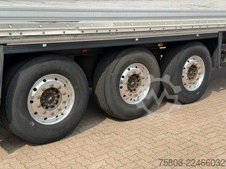 Furgona puspiekabe SCHMITZ CARGOBULL SKO 24 / 13,62 FP25 Iso Alufelgen Lift