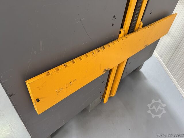 EKS 210 - Trådføring!! Tillykke!! DOBBELT styring!! Triplex FFL JUNGHEINRICH EKS 210 - Wire Guidance !! PSA !! DOUBLE steering !! Triplex FFL