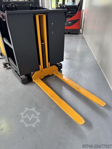EKS 210 - Jernbanevejledning!! Kabine 1000 MM !! JUNGHEINRICH EKS 210 - Rail Guidance !! Cabin 1000 MM !!