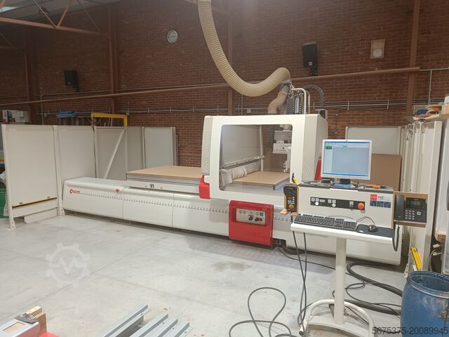CNC-Bearbeitungszentrum SCM Tech Z2