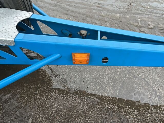 Plataforma elevadora montada en remolque Genie TZ™-50 DC w/Drive (17m)