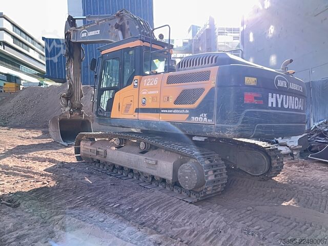 Lančani bager Hyundai HX300ANL