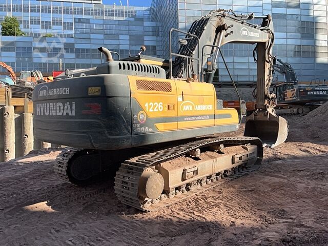 Lančani bager Hyundai HX300ANL
