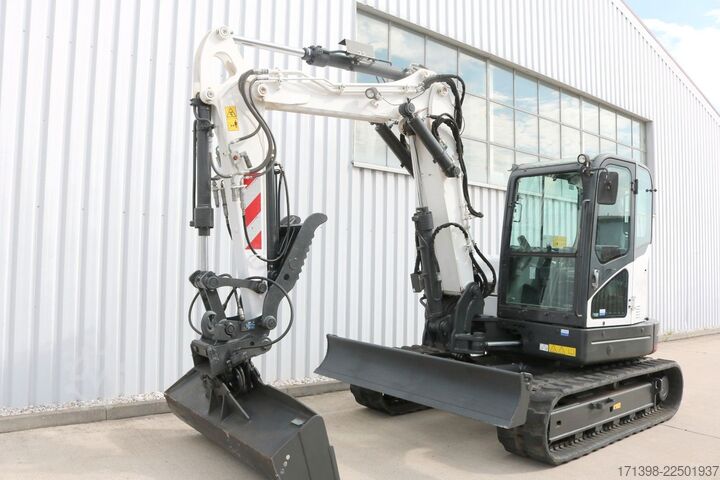 Pásový bagr BOBCAT E85 KETTE VERSTELLAUSLEGER + ZANGE + KLIMA 1350h