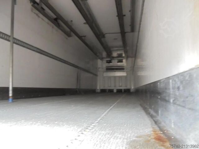 Refrigerated/freezer transport Vogelzang V0-STG 1 Axle + Dhollandia Lift + Carrier Vecto...