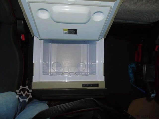 Pengangkutan dalam peti sejuk/beku Volvo FH 460 + TRS COOLING + LIFT + EURO 6