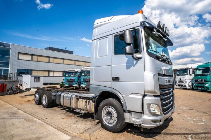 Chasis con cabina DAF XF 510