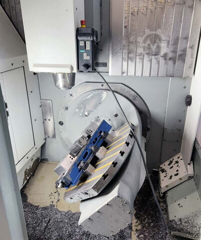 CNC univerzalna glodalica Deckel Maho DMU 50