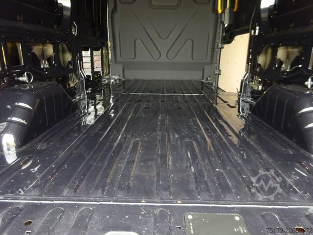 Yüksek tavanlı panelvan FORD Transit 350 L3H2 TRAIL 4x4 AHK Xenon Navi SYNC4