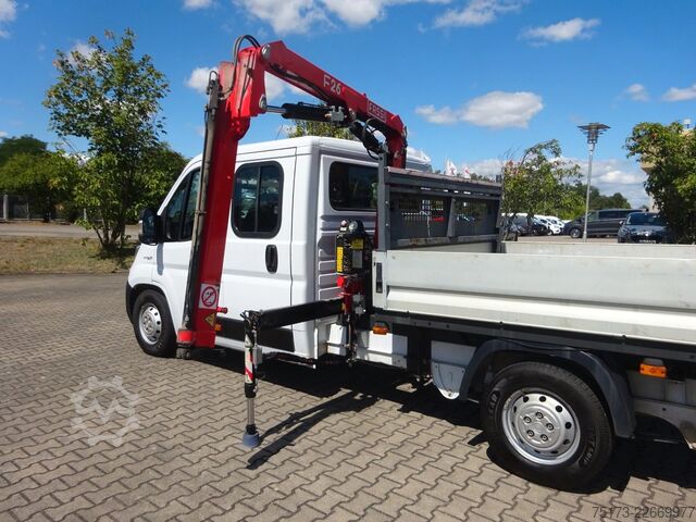 Pick-up panelvan FIAT Ducato Maxi Doka Pritsche Fassi Ladekran