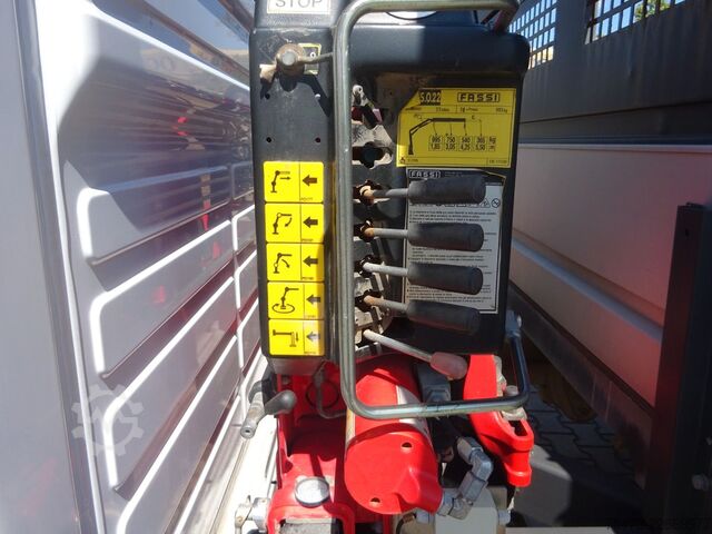 Pick-up panelvan FIAT Ducato Maxi Doka Pritsche Fassi Ladekran