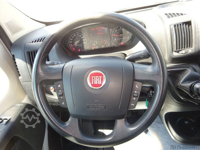 Pick-up panelvan FIAT Ducato Maxi Doka Pritsche Fassi Ladekran