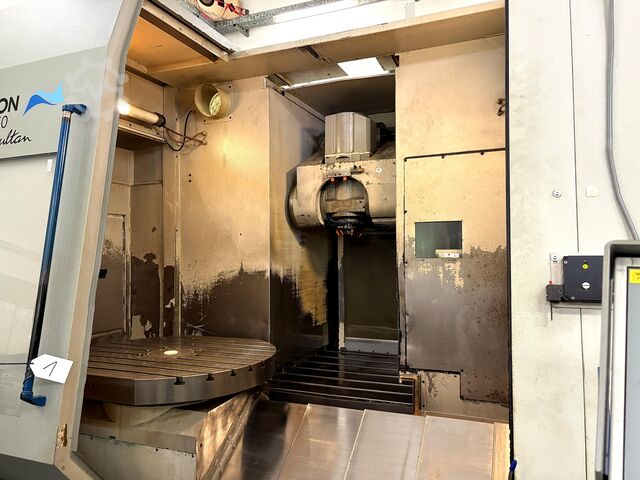 Universal machining center MIKRON UCP 1350