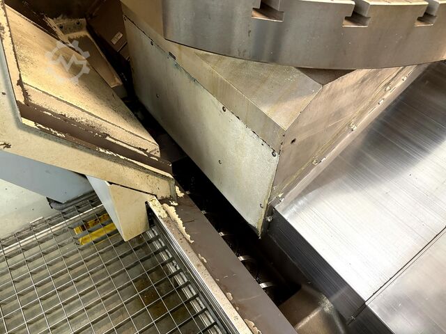 Universal machining center MIKRON UCP 1350