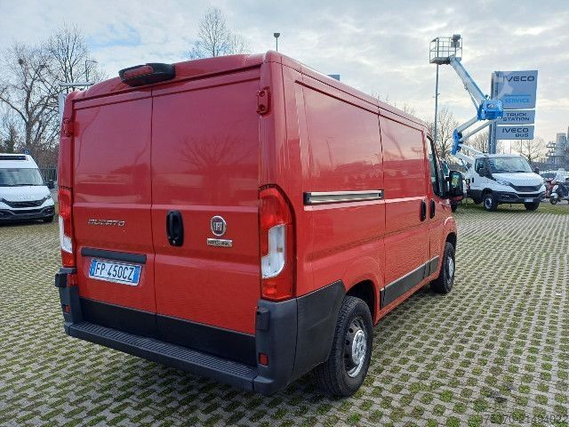 Furgão de painéis Fiat DUCATO