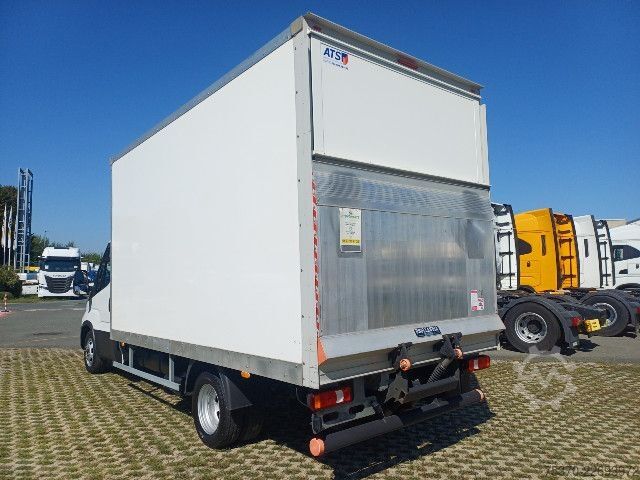 Autocamion cu caroserie tip cutie IVECO DAILY 35C16 3.0 - 4100