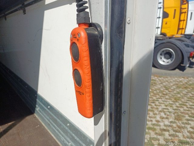 Autocamion cu caroserie tip cutie IVECO DAILY 35C16 3.0 - 4100