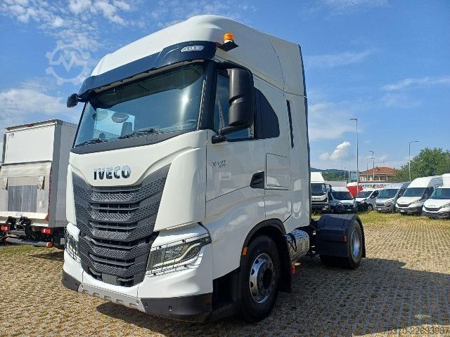 Cap tractor standard IVECO X-WAY AS440X49T/P
