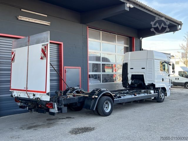 Truck chassis MAN TGL 12.250 Euro6 Klima LBW 7m Chassie AHK 2xBett