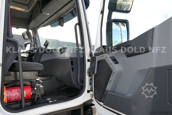 Driezijdige kipper RENAULT C 520 8x4 Kipper Retarder Kamera Euro 6