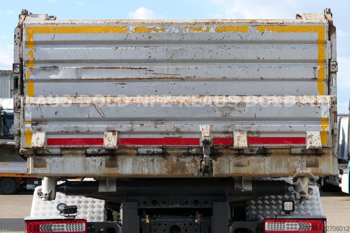 Driezijdige kipper RENAULT C 520 8x4 Kipper Retarder Kamera Euro 6