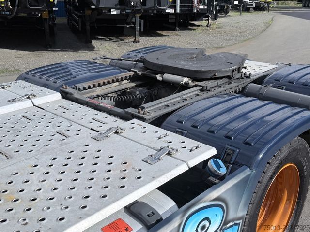 د معیار ټراکټر واحد SCANIA V8 R580 Topline 6X2, Retarder, Voll-Luft, Leder