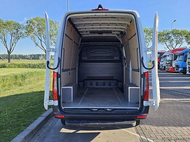 Karavan z visoko streho MERCEDES-BENZ SPRINTER 317 L2H2 Navi RWD!