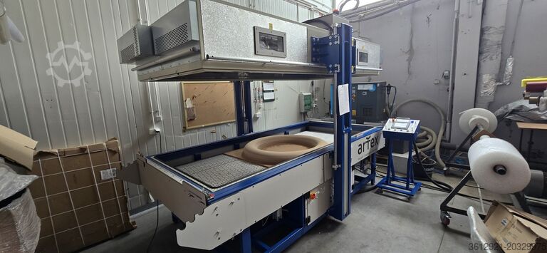 Termoformningsmaskine - kantlimer Artex VPF2 3D