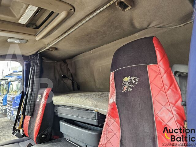 Scania P 380 Scania P 380