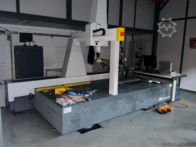 Nikon Integra 25-10-8 pionowa maszyna współrzędnościowa Nikon Integra 25-10-8