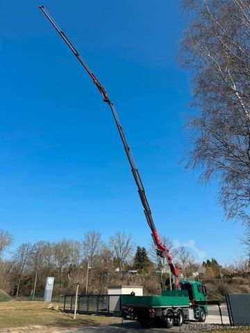 Kamion sa ravnom platformom MAN TGS 26.400 Montagekran 33m +Flyjib + Seilwinde