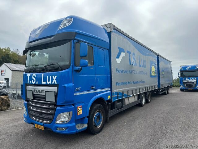 Раздвижной брезент DAF XF 440 6x2 / SUPERSPACECAB / KOMBI MIT ANHANGER...