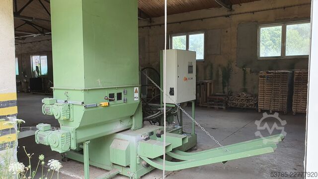 Briketirka RUF RUF 500