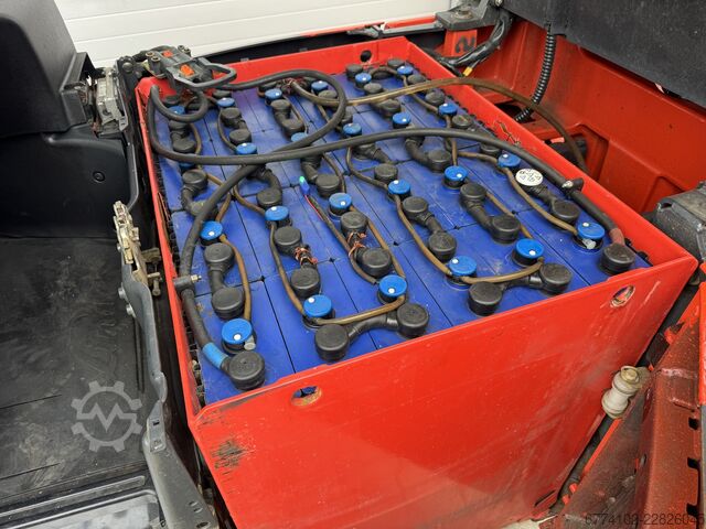 Électrique – 4 roues Linde E18PH  + Ladegerät NEU 48120 --EK