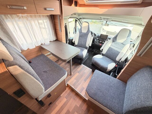 Caravana semiintegrada WEINSBERG CaraSuite 700 ME Einzelbetten-Hubbett-Automatik