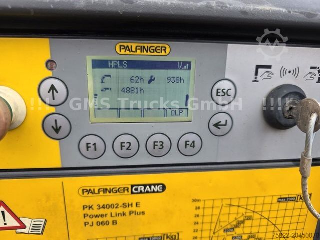 Valníkový nákladní automobil s plachtou MAN TGS / NUR149km / 31m Palfinger Kran PK 34002+Jib