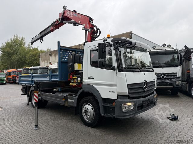 Flatbed truck Mercedes-Benz Atego 1623 4X2 Kran Fassi F135